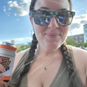 Meet your Posher, Danielle